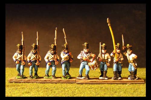 Hungarian infantry in shako marching (3 Command & 9 soldiers in 12 figure pack)